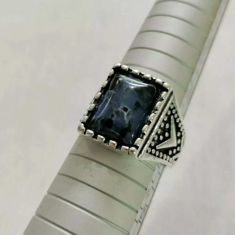 4/$20 Square Blue Faux Sodalite Stone Solitaire Ring 10 Silver Tone